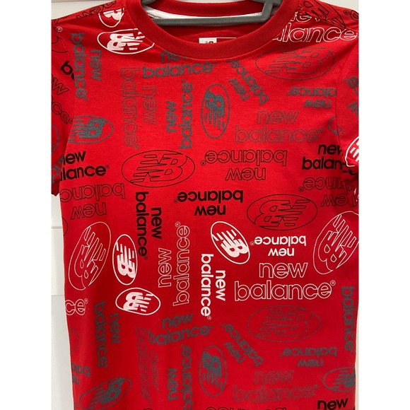 Elevate Your Sporty Style New Balance * True Red & Black Crewneck Tee SZ 10 k206 - Picture 4 of 9